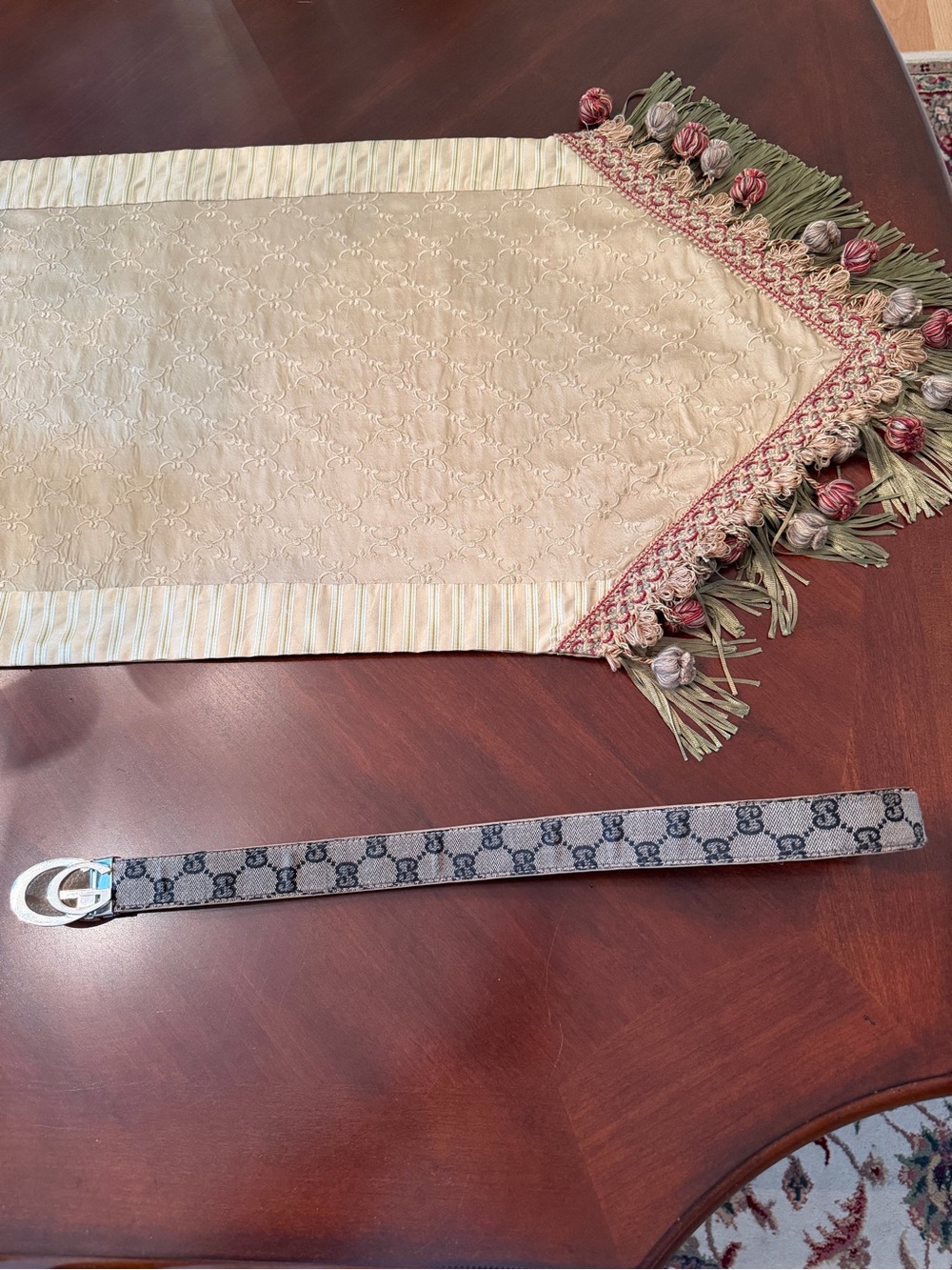 Monogrammed double G belt sz 38. Very Good Condition! - Picture 10 of 12